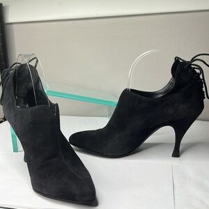 Alaia Sz 38 Black Suede Ankle Shoe Booties 3” Suede Covered Heel